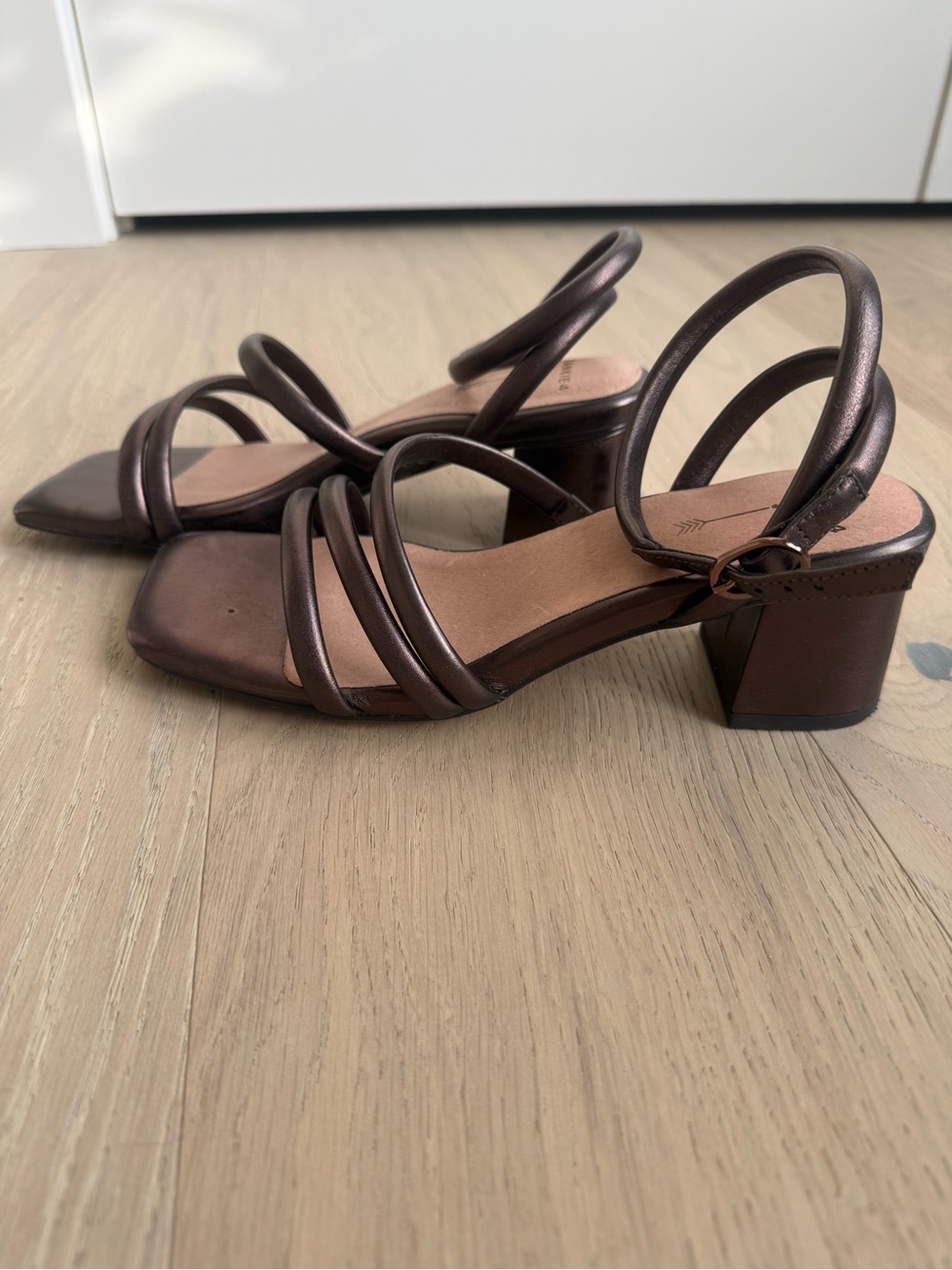 Frankie4 Ramsay Sandal Heel in Bronze - Picture 7 of 8
